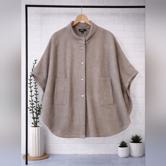 Peck & Peck Sweaters - Vintage Wool Peck & Peck Taupe Cape Sweater Soft Button Down One Size Brown Nude